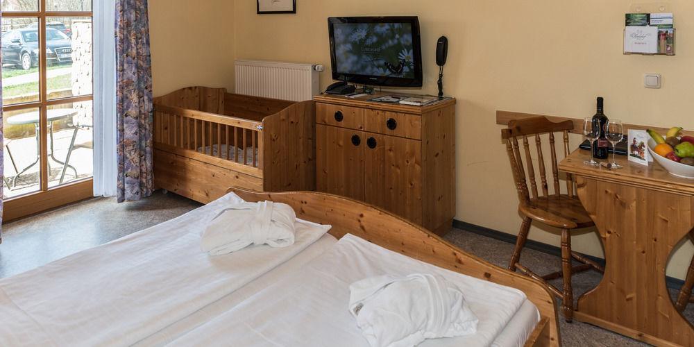 Ulrichshof, Baby & Kinder Bio-Resort Rimbach  Buitenkant foto